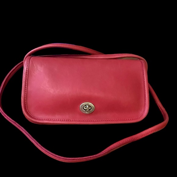 Coach Handbags - Coach Vintage Dinky # 9375 in RED color